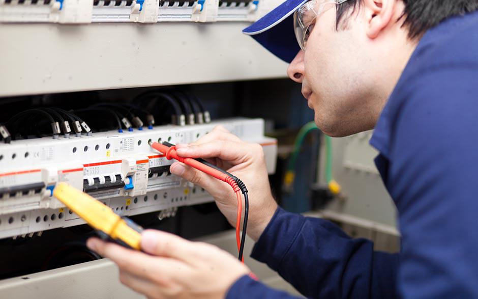 recherche électricien bâtiment Fontainebleau